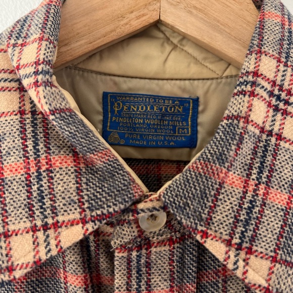Pendleton Vintage 100% Virgin Wool Tan Red & Blue Plaid Button-Up Collared Shirt - Picture 3 of 11